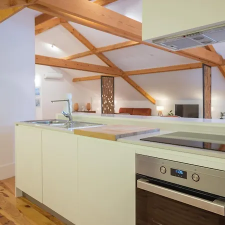 Tomas Loft Apartment