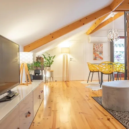 Tomas Loft Porto